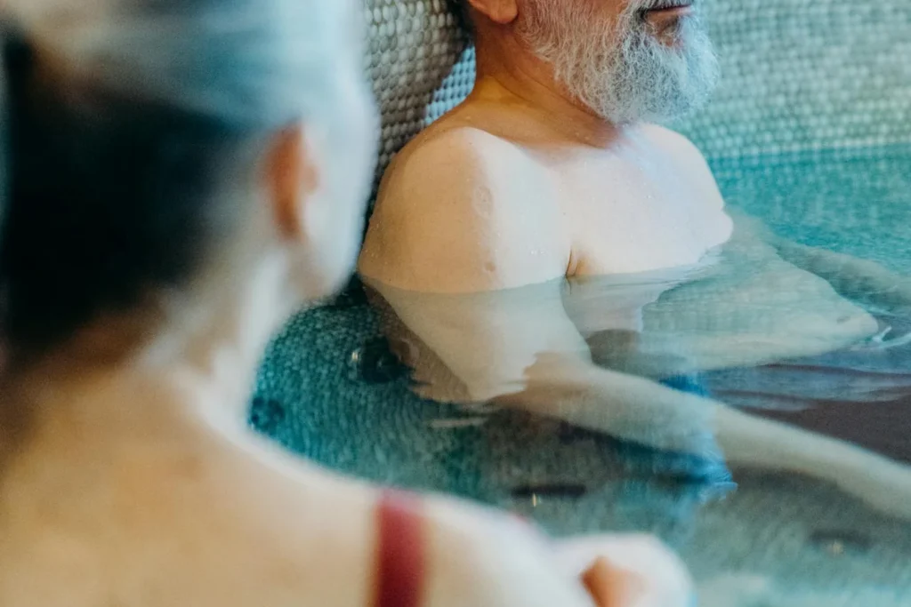 Curso de Fundamentos de la Hidroterapia en Personas Mayores destacada