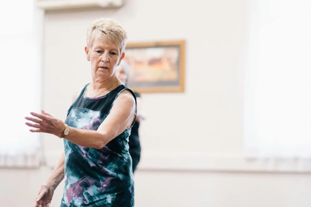 Curso de Introducción a la Danza Movimiento Terapia con Mayores destacada